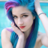 holly_